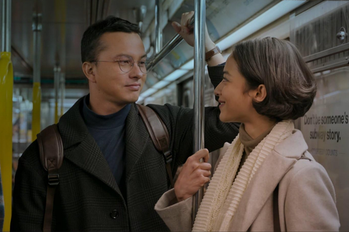 Beradegan Mesra dengan Nicholas Saputra di Film TAOL, Putri Marino Izin ke Chicco Jerikho 