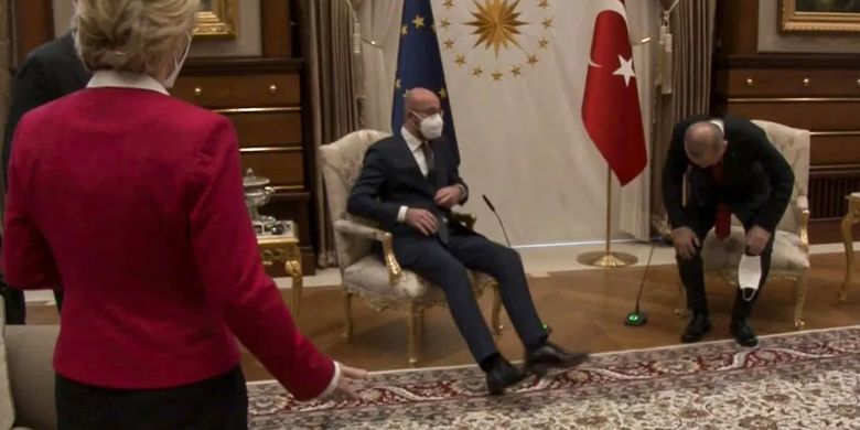 The President of the European Commission was not given a seat when he visited Erdogan, the Blue Continent takes it seriously