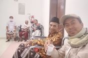 Mbah Chulaeli Menangis, Petugas Haji Siapkan Oleh-oleh untuk Keluarganya