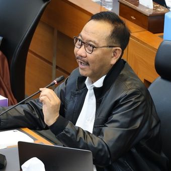 Kepala OIKN Bambang Susantono dalam rapat Rencana Kerja Anggaran (RKA) serta usulkan Anggaran Belanja Tambahan IKN untuk tahun 2024 dengan Badan Anggaran (Banggar) DPR RI, pada Senin (18/9/2023) di Ruang Sidang Banggar DPR RI. 