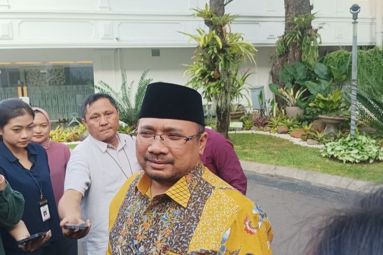 Menang Yaqut Cholil Qoumas di Kompleks Istana Kepresidenan, Jakarta, Rabu (4/10/2023).