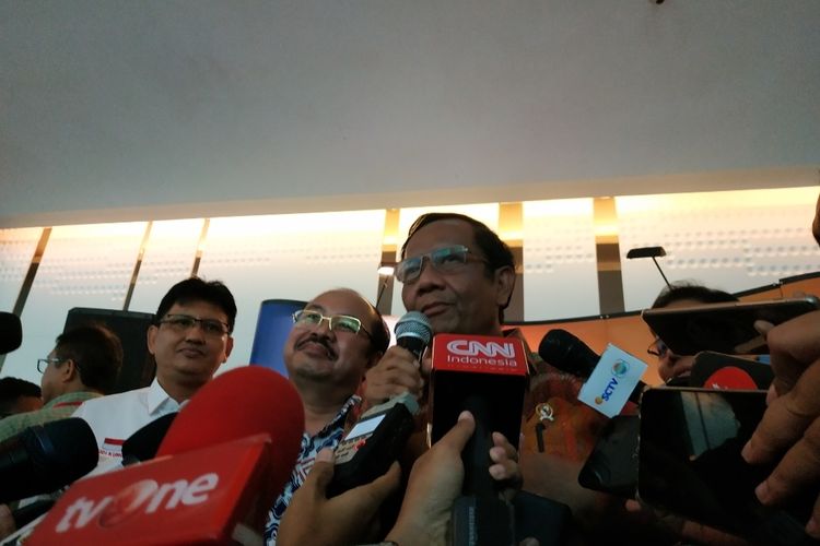 Menko-Polhukam Mahfud MD, di Hotel JS Luwansa, Kuningan, Jakarta Selatan, Rabu (27/11/2019).