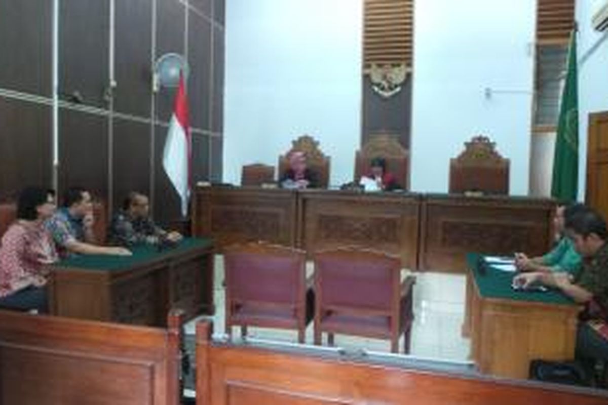Sidang putusan prapradilan oleh Mantan Kepala Dinas Perhubungan DKI Udar Pristono di Pengadilan Negeri Jakarta Selatan. Jumat (17/10/2014).