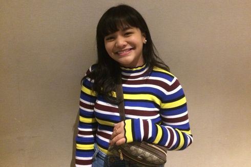 Amel Carla Akui Terima Tawaran Main Film Di Bawah Umur karena Angga Yunanda