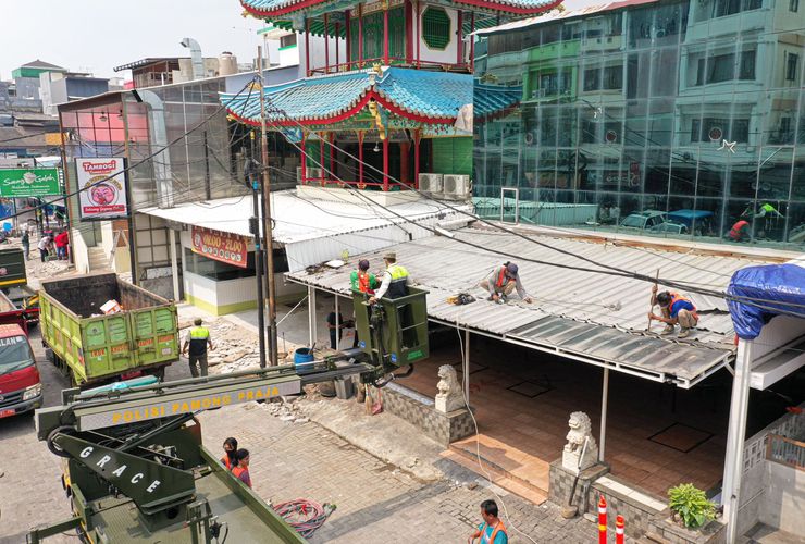 Seenaknya Main Serobot Lahan di Jakarta