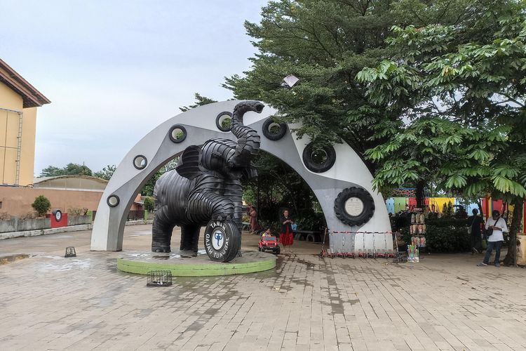Ilustrasi Taman Gajah Tunggal di Kota Tangerang, Banten
