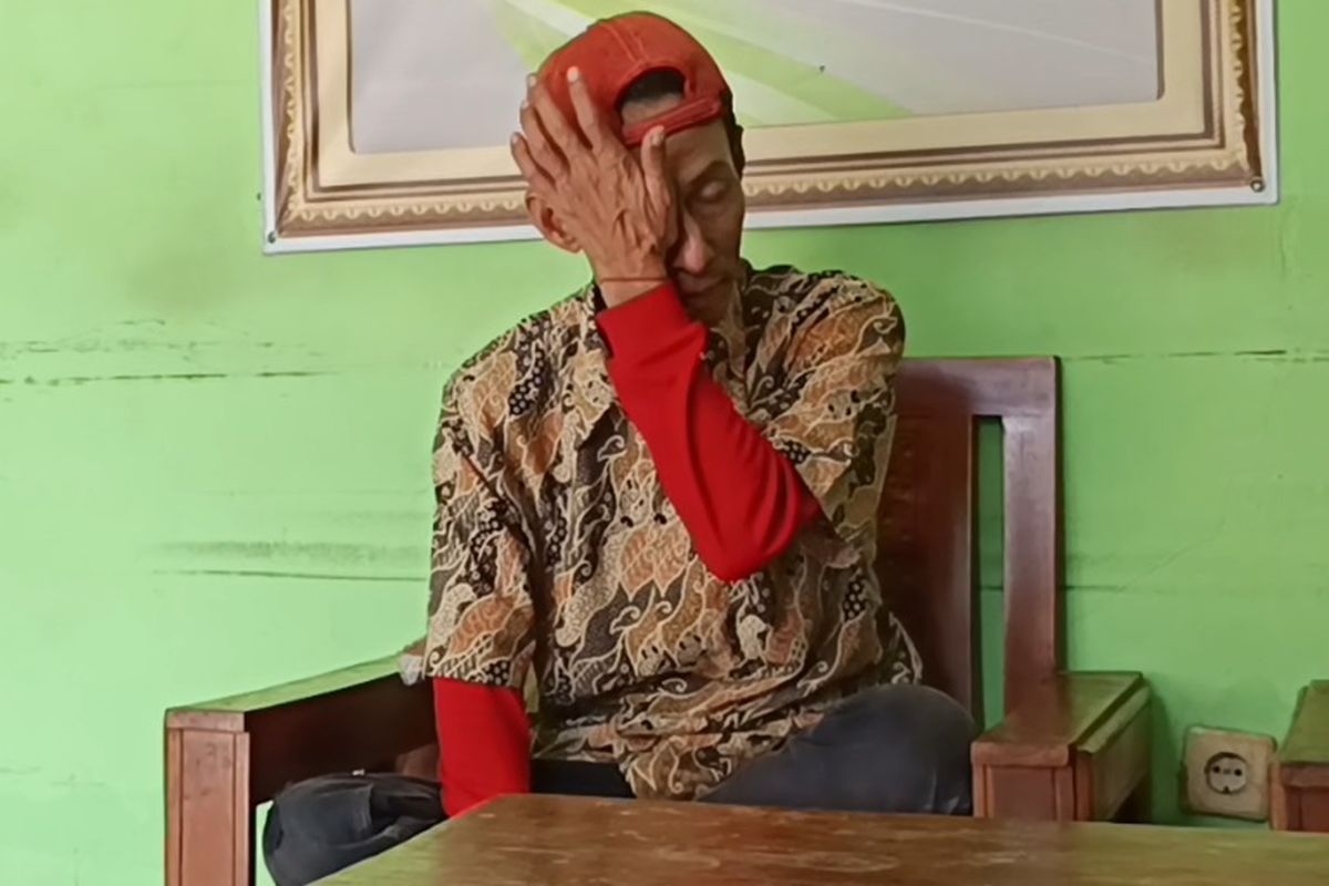 S, salah satu pengemis tajir yang sempat diamankan oleh Satpol PP Kabupaten Ponorogo karena kedapatan memiliki empat HP dan mengaku bisa mendapatkan penghasilan Rp12 juta sebulan. Selama kegiatan Grebeg Suro, Satpol PP Kabupaten Ponorogo berhasil mengamakan pengemis dan pengamen sebanyak 10 orang.
