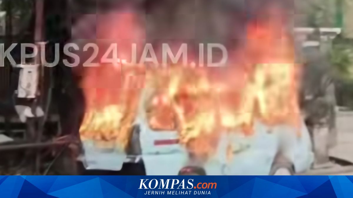 Kronologi Sopir Angkot Dibakar di Tanah Abang, Berawal Cekcok Antre Ngetem ~WR 

Klik untuk baca: