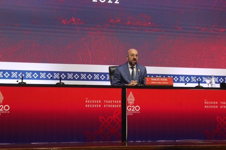 Presiden Dewan Eropa Charles Michel memberikan keterangan kepada media di Media Center KTT G20 di Bali International Convention Centre (BICC), Nusa Dua, Bali, Selasa (15/11/2022).