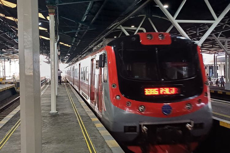 Jadwal KRL Jogja-Solo dan KRL Solo-Jogja.
