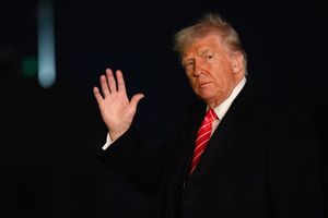 Trump Buat Aturan Baru, Imigran Menikah dengan WN AS Bisa Dideportasi