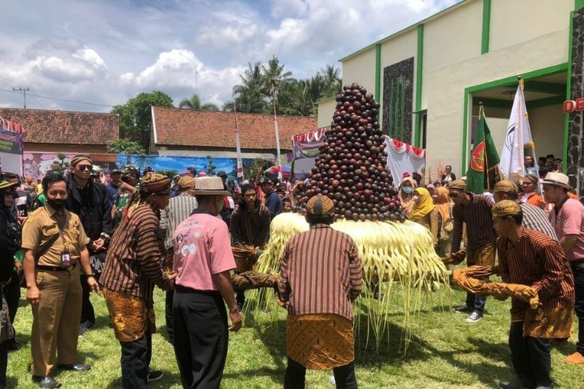 Lewat inovasi desa digital serta pengembangan BUMDes, Desa Ngoran berhasil masuk lima belas besar Nugraha Karya Desa BRILiaN 2023 yang diinisiasi BRI. 