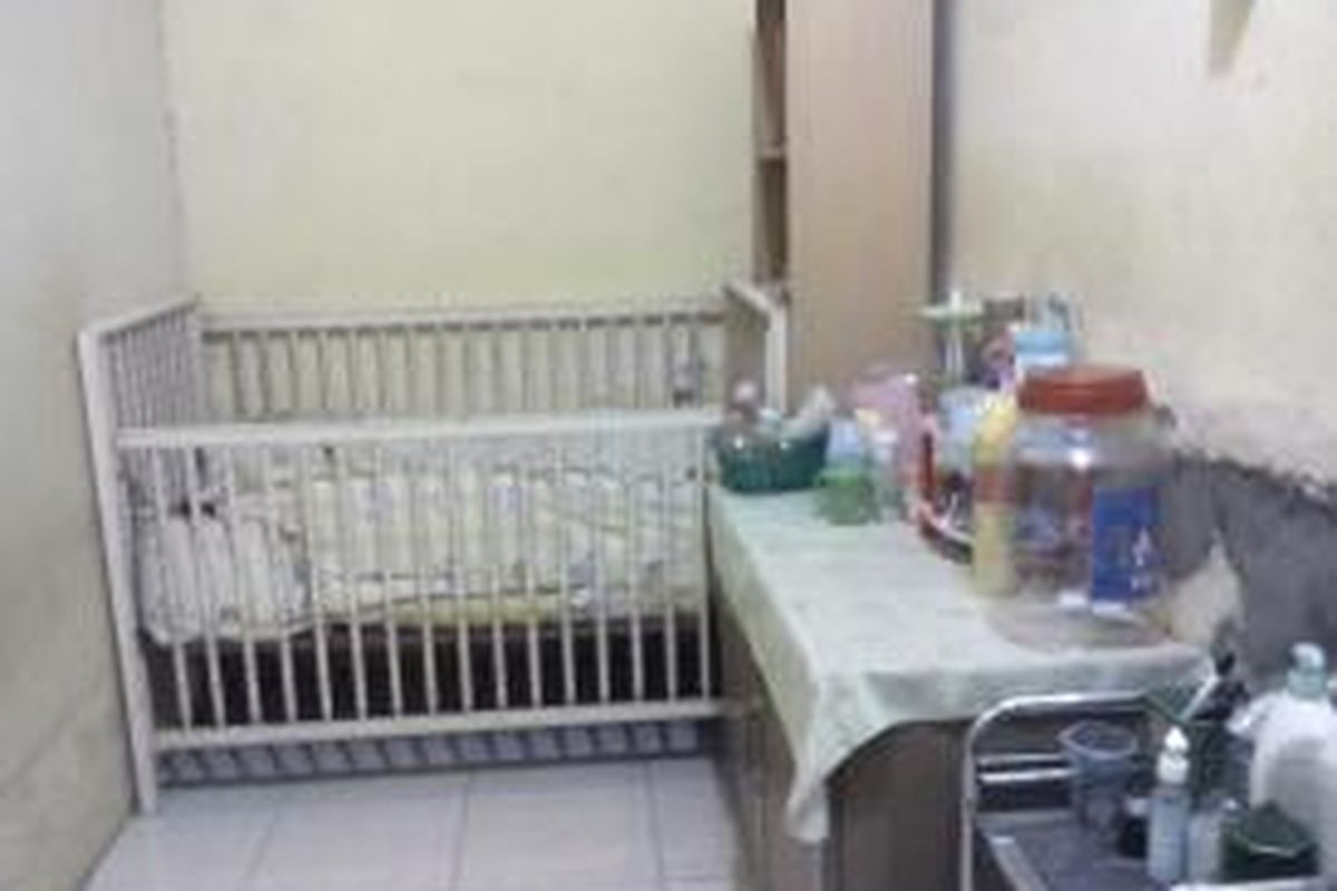 Ruang pelatihan baby sitter di Yayasan Dharma Asih, Jalan Keramat Bunder, Senen, Jakarta Pusat. Foto ini diambil pada Kamis (22/1/2015).