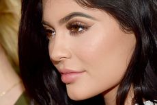 Kylie Jenner Tak Lagi Suntik 