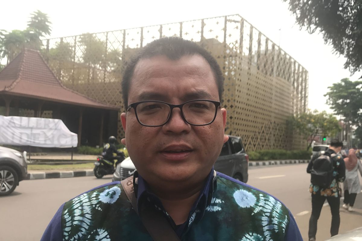 Mantan Wakil Menteri Hukum dan Hak Asasi Manusia (Wamenkumham) Denny Indrayana menjadi kuasa hukum mantan Bupati Tanah Bumbu, Mardani H Maming, Denny Indrayana di Pengadilan Negeri (PN) Jakarta Selatan, Jakarta, Senin (25/7/2022).
