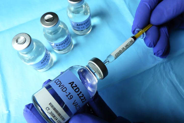 Ilustrasi vaksin AstraZeneca, vaksin Covid-19 Inggris diproduksi di India. India lakukan embargo vaksin AstraZeneca menyusul lonjakan kasus Covid-19 di negara tersebut.