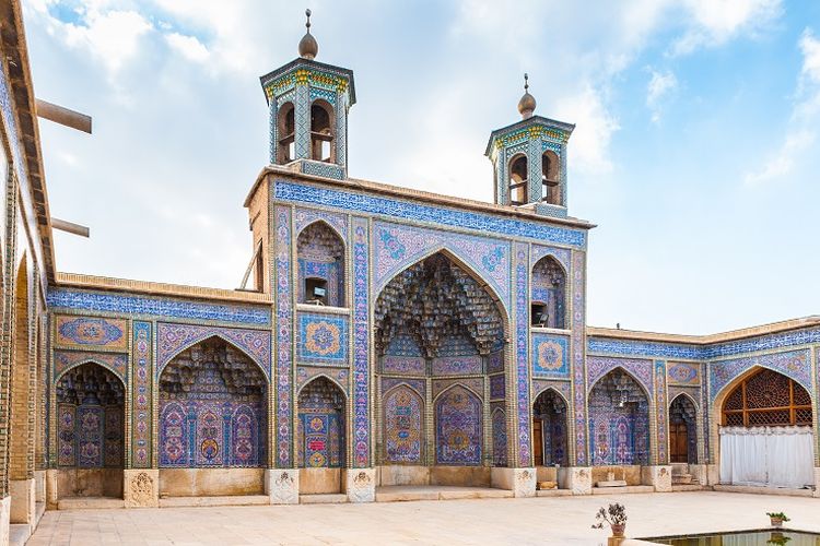 Ilustrasi Iran - Masjid Nasir al-Mulk.