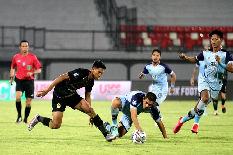 Pertandingan pekan ke-22 Liga 1 2021-2022, Persela Lamongan vs Arema FC, di Stadion Kapten I Wayan Dipta, Bali, Selasa (1/2/2022) malam WIB.