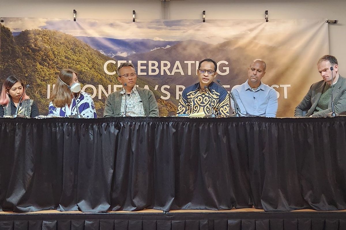 Kepala Badan Riset dan Inovasi Provinsi Papua Barat Charlie Heatubun menjadi pembicara  dalam acara side-event New York Climate Week yang diselenggarakan di kampus Industrial and Labor Relations Cornell University, New York, Amerika Serikat (AS) pada Kamis (26/9/2024).