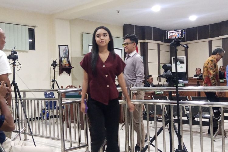 Saksi Sidang Korupsi Bongkar Gurita Bisnis Bupati Pekalongan Nonaktif Fadia Arafiq