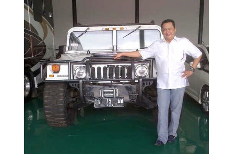 Koleksi Mobil Ketua DPR Bambang Soesatyo