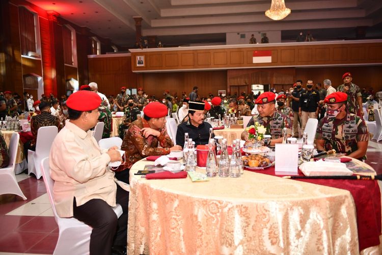 Di Hadapan Prabowo-Hendropriyono, KSAD Minta Pimpinan Kopassus Berani Ambil Risiko Halaman all