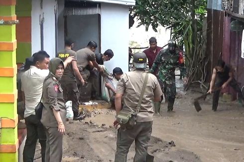 Hujan Deras Selama 2 Hari, 4 Rumah di Parepare Tertimpa Longsor