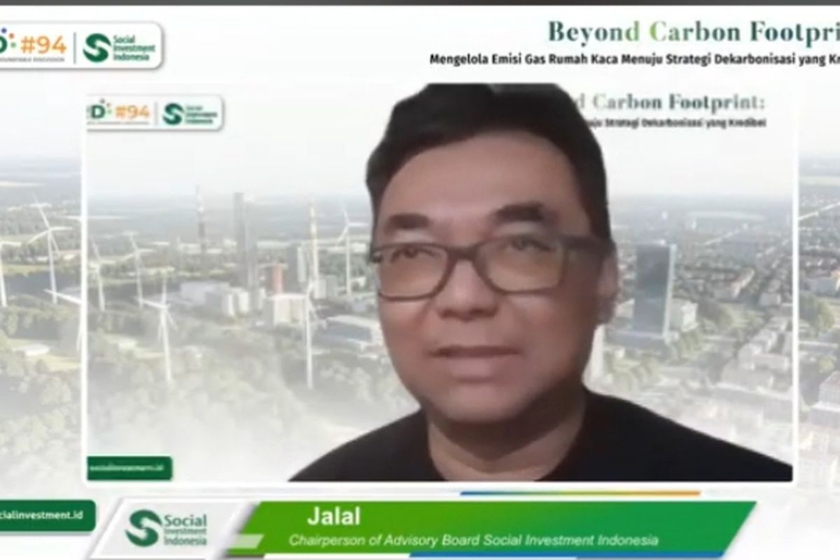 Chairperson of Advisory Board Social Investment Indonesia, Jalal, dalam webinar Beyond Carbon Footprint; Mengelola Emisi Gas Rumah Kaca Menuju Strategi Dekarbonisasi yang Kredibel, pada Jumat (13/3/2026).