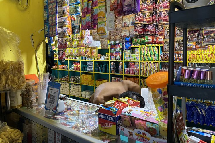 Warung Madura, Strategi Senyap Menggoyang Dominasi Ritel Modern