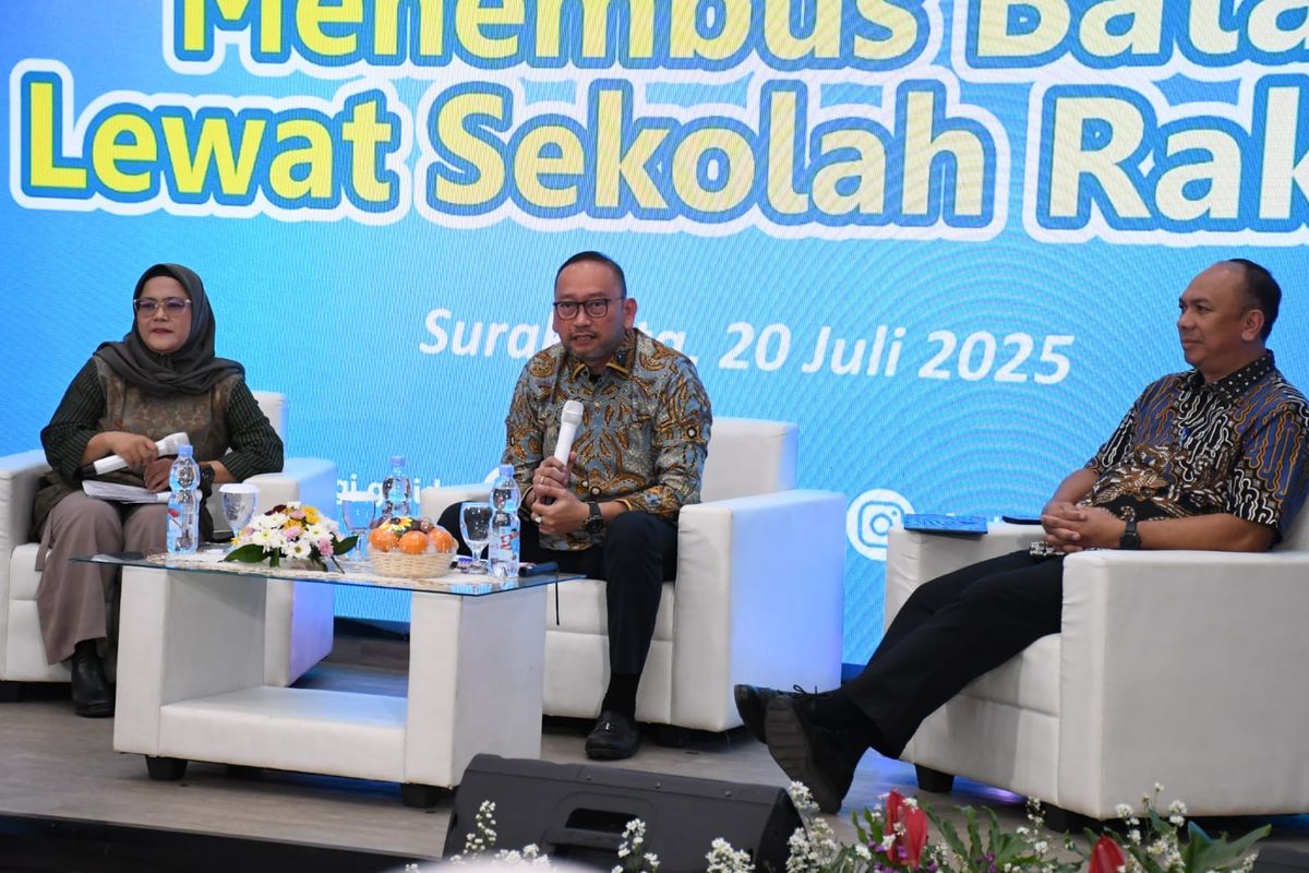 Acara media briefing Komdigi dan Kemensos bertema ?Menembus Batas Lewat Sekolah Rakyat? di Balai Pers Nasional, Surakarta, Minggu (20/7/2025).

