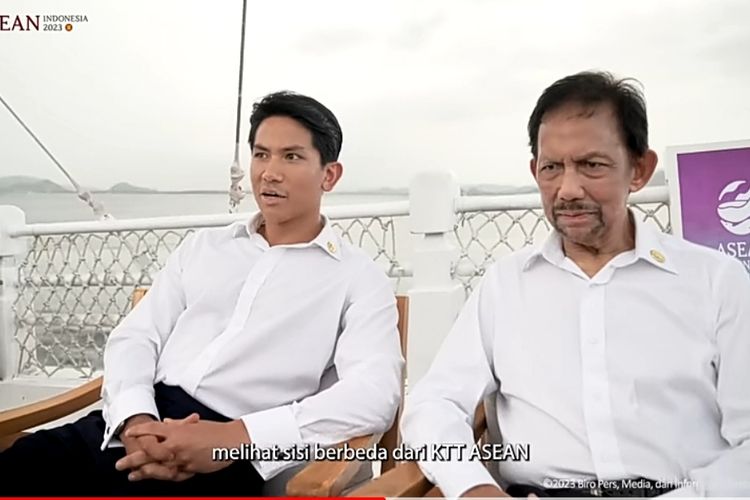 Pangeran Brunei Darussalam, Abdul Mateen tampak ikut hadir dalam agenda Joy Sailing di atas kapal pinisi bersama dengan kepala negara blok Asia Tenggara (ASEAN) pada Rabu (10/5/2023) sore.