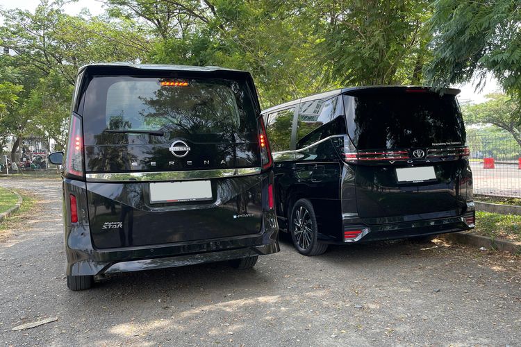 Komparasi Nissan Serena e-Power dan Toyota Voxy