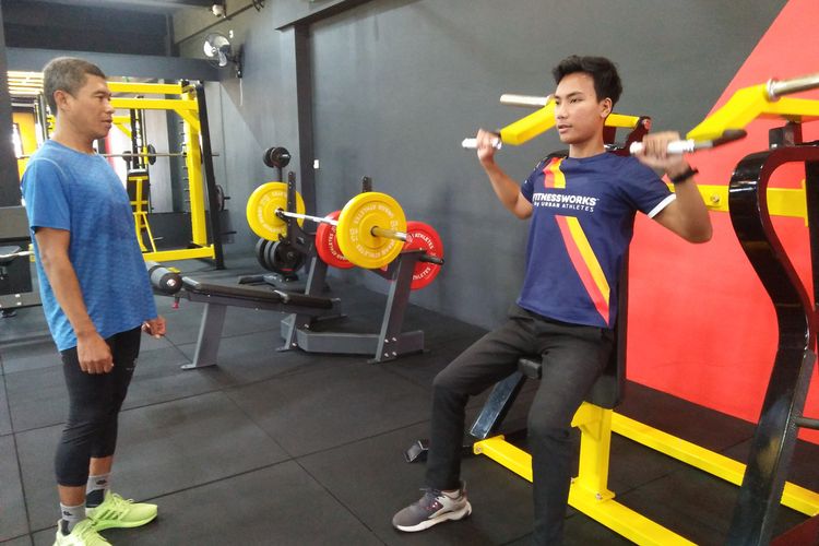 Fitnessworks membuka gym klub baru di Jalan Raya Gresik-Lamongan. Desa Ambeng-ambeng Watangrejo, Kecamatan Duduksampeyan, Gresik, Jawa Timur.