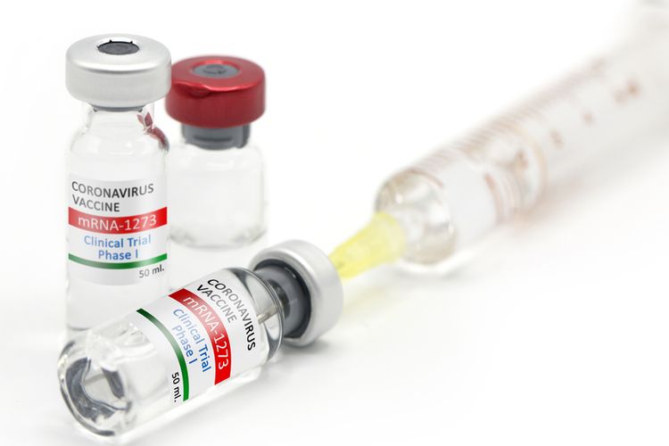 A dose of the Pfizer-BioNTech and Moderna Covid-19 vaccine