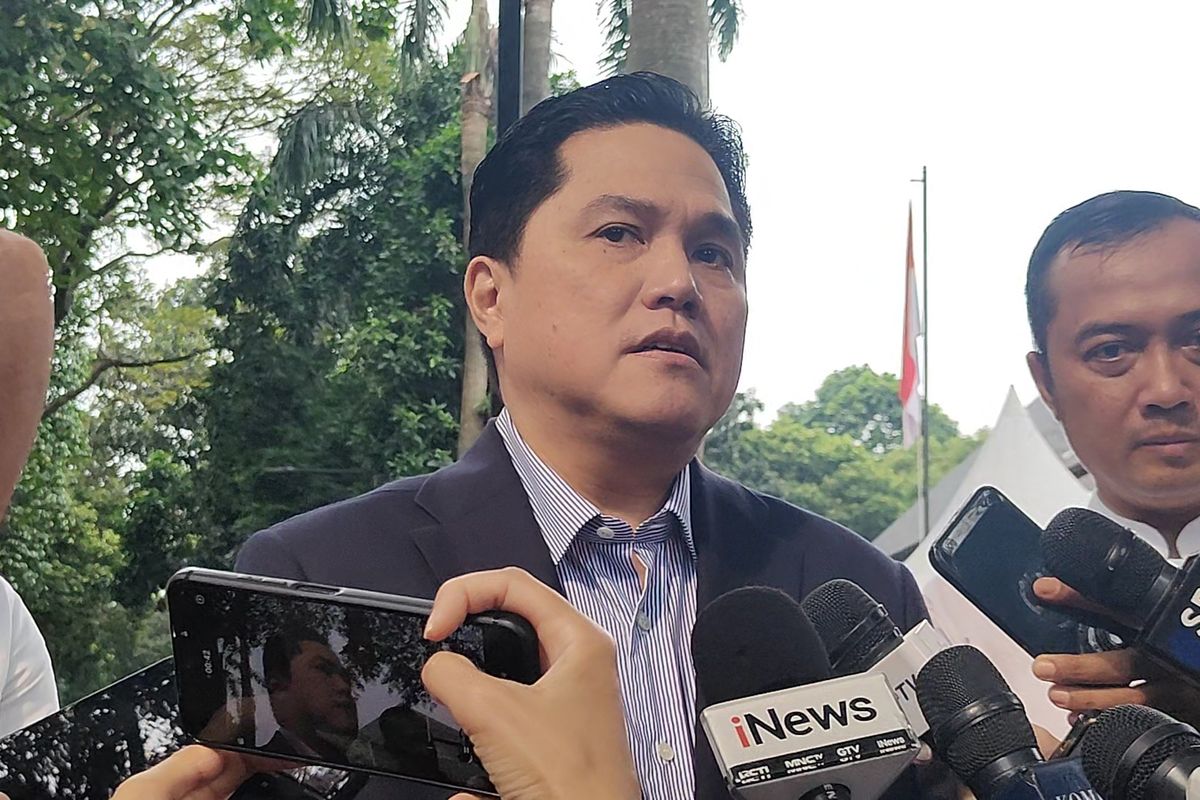 Ketua Umum PSSI Erick Thohir ditemui di depan kediaman pribadi Presiden Prabowo Subianto, Jalan Kertanegara IV, Kebayoran Baru, Jakarta Selatan, Jumat (6/6/2025) sore.