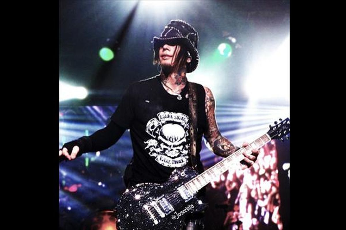 DJ Ashba