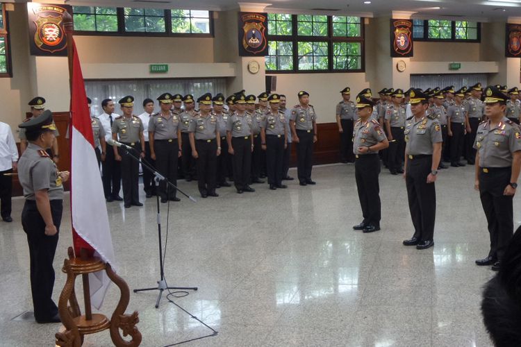 Kapolri Jenderal Pol Tito Karnavian menaikkan pangkat sejumlah perwira tinggi Polri di Rupatama Mabes Polri, Jakarta, Rabu (4/10/2017).