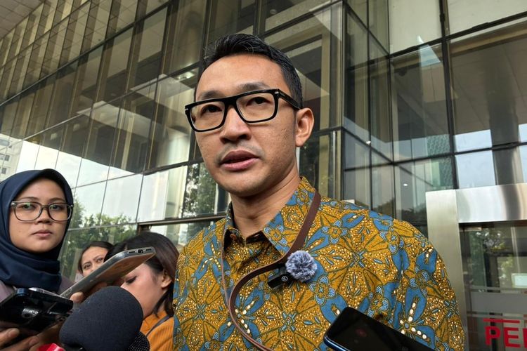 Juru Bicara KPK Budi Prasetyo di Gedung Merah Putih, Jakarta, Jumat (1/8/2025).