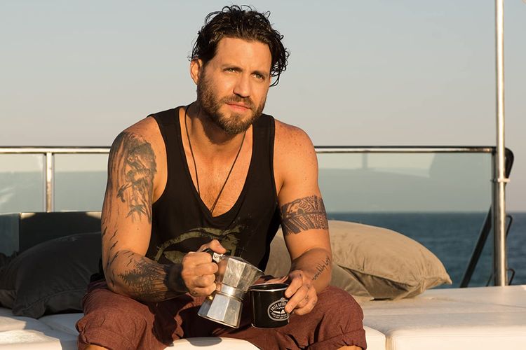 Edgar Ramirez, salah satu aktor yang membintangi film remake Point Break (2015).