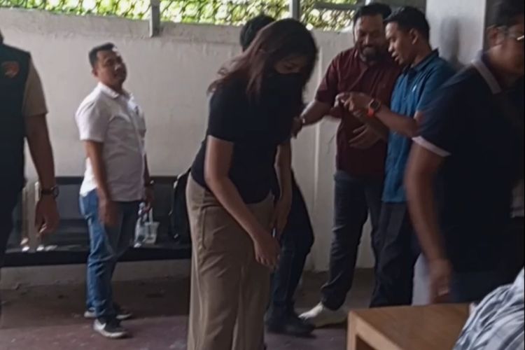 Eks Finalis Puteri Indonesia Tersangka Malapraktik: Saya Tulang Punggung Keluarga