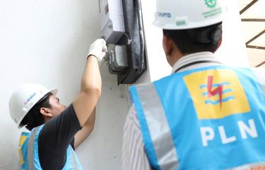 Biaya pasang listrik baru PLN pelanggan prabayar dan pascabayar.