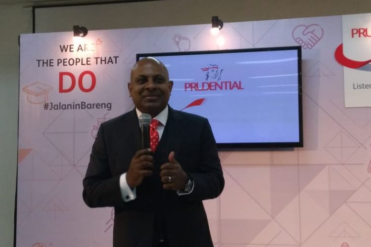 Chief Agency Officer Prudential Indonesia Premraj Thuraisingam tengah menjelaskan potensi asuransi di Indonesia.