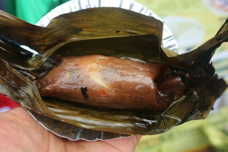 Ilabulo, kuliner khas Gorontalo dari sagu dan hati ampela.