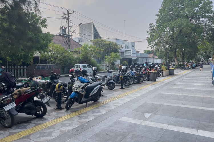 Menelusuri Akar Masalah Parkir di Solo: Lahan Terbatas hingga Jumlah Jukir Membludak 