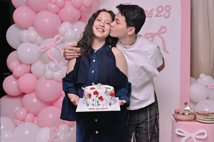 Zara Adhisty Rayakan Ulang Tahun ke-23 saat Hamil, Bersyukur Dikelilingi Orang Tersayang