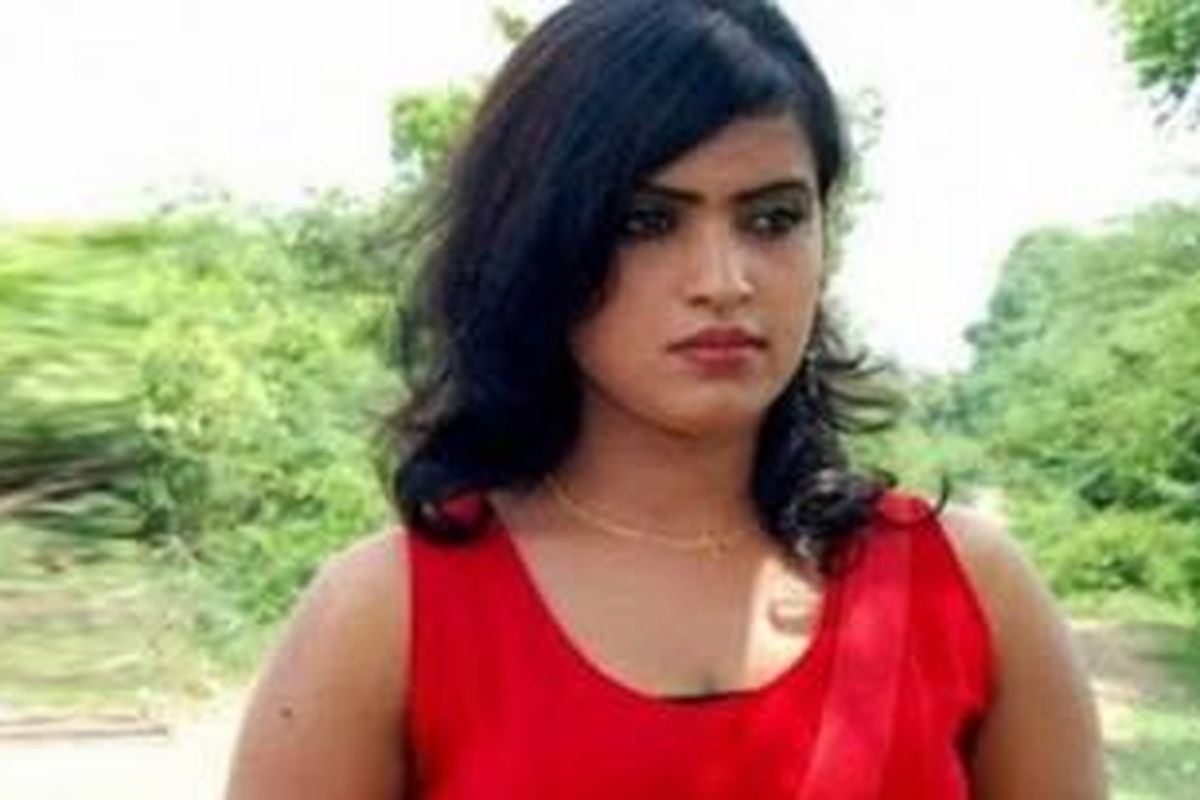 Bokep Wanita Memaksa Pria - Dipaksa Main Film Porno, Aktris India Bunuh Suami