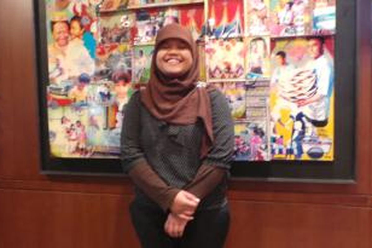 Ratna Setyaning Widayanti (20) mahasiswi lulusan ASBI, Malang, Jawa Timur, yang kuliah di AS melalui bantuan Putra Sampoerna Fondation (PSF). Rabu (21/5/2014).