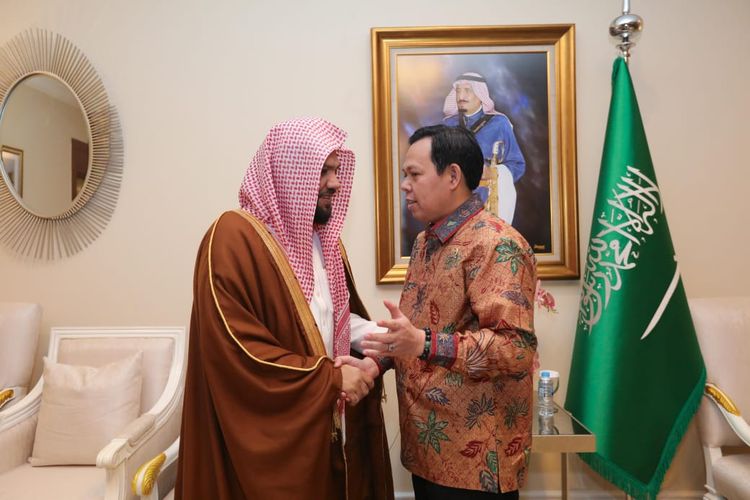 Cerita Ketua DPD Sultan Najamuddin Dapat Doa Khusus dari Imam Besar Masjid Nabawi