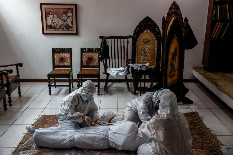LaporCovid-19: 450 Pasien Meninggal Saat Isolasi Mandiri, Jawa Barat  Terbanyak