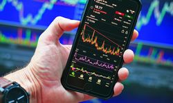Dorong Literasi, CEO FInex: Pasar yang Fluktuatif Tawarkan Peluang Investasi Dua Arah